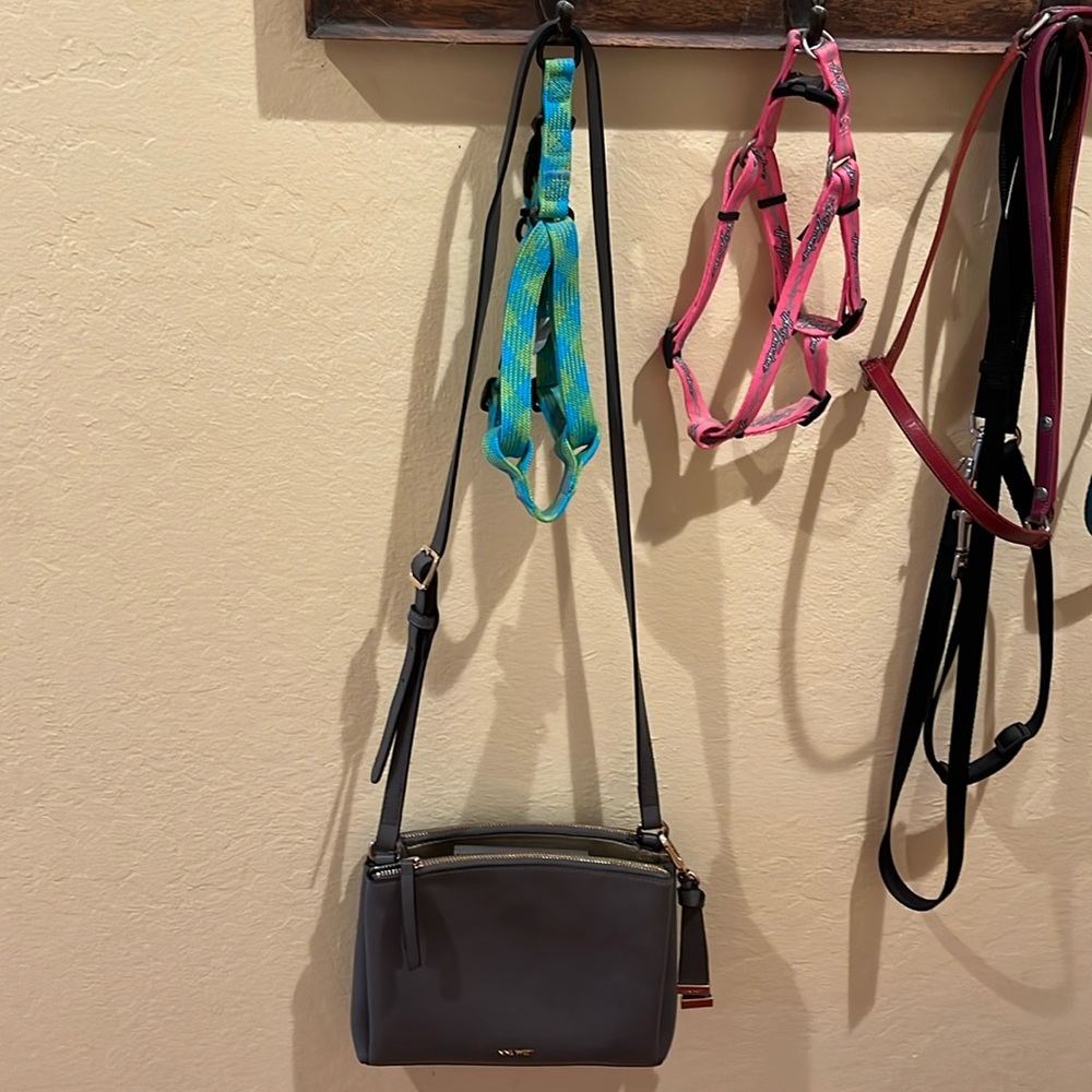 Nine West grey crossbody purse